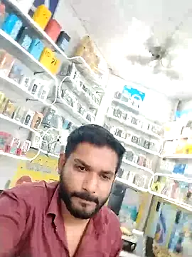 Snapshot of avi007p chatting on November 2025 07:33:02 AM avi007p online show from November 2025 07:33:02 AM