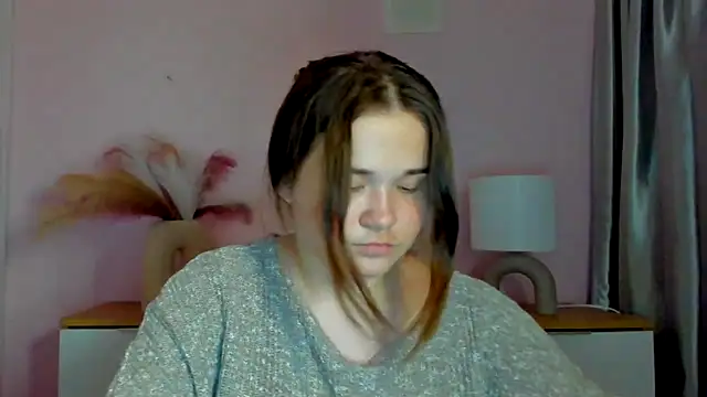 Snapshot of IsabellCharm chatting on October 2025 03:24:01 PM IsabellCharm online show from October 2025 03:24:01 PM