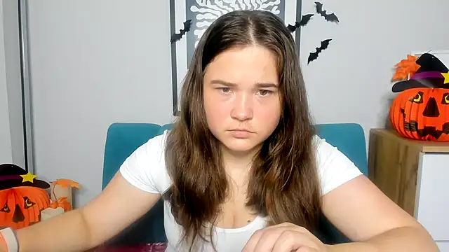 Snapshot of IsabellCharm chatting on October 2025 12:48:02 PM IsabellCharm online show from October 2025 12:48:02 PM