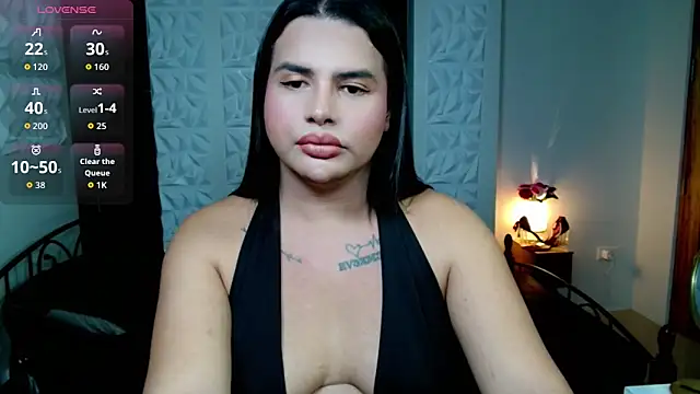 SelenaHelaby02 online show from October 2025 08:42:02 PM