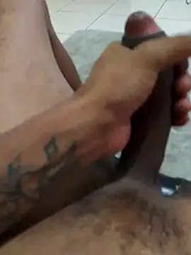 Snapshot of pau_pretro chatting on October 2025 08:58:01 PM pau pretro online show from October 2025 08:58:01 PM