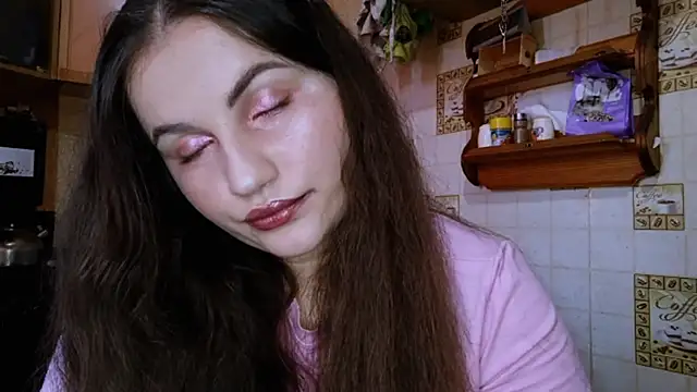 Snapshot of DierdreCousineau chatting on October 2025 08:15:01 AM DierdreCousineau online show from October 2025 08:15:01 AM