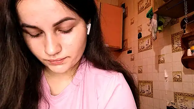 Snapshot of DierdreCousineau chatting on November 2025 10:06:02 AM DierdreCousineau online show from November 2025 10:06:02 AM