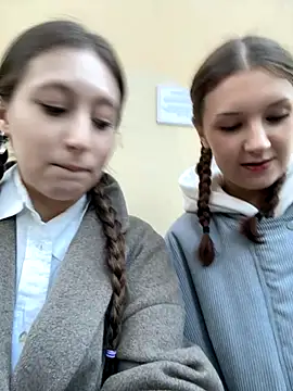 FroggyAnna online show from October 2025 02:24:02 PM