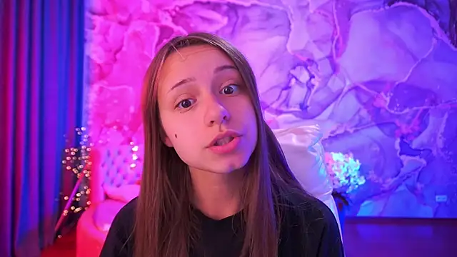 Snapshot of AnnaPearl chatting on September 2025 06:24:02 AM AnnaPearl online show from September 2025 06:24:02 AM