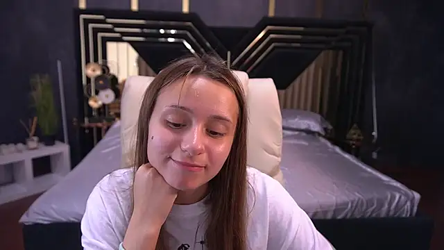 Snapshot of AnnaPearl chatting on September 2025 08:34:02 PM AnnaPearl online show from September 2025 08:34:02 PM