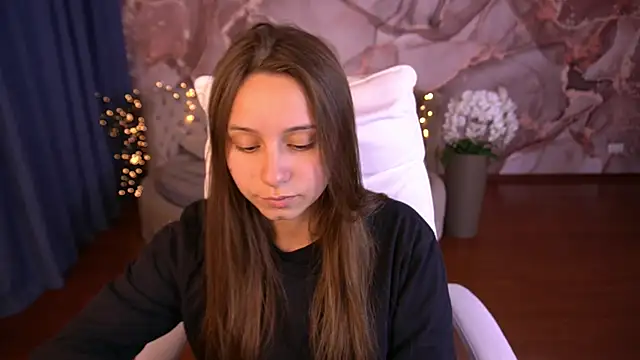 Snapshot of AnnaPearl chatting on October 2025 08:49:01 PM AnnaPearl online show from October 2025 08:49:01 PM