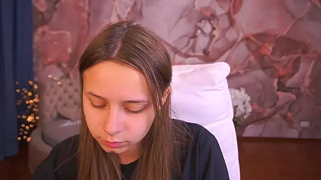 Snapshot of AnnaPearl chatting on October 2025 08:17:01 PM AnnaPearl online show from October 2025 08:17:01 PM