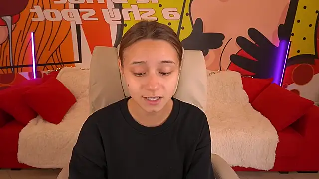 Snapshot of AnnaPearl chatting on October 2025 01:07:02 PM AnnaPearl online show from October 2025 01:07:02 PM