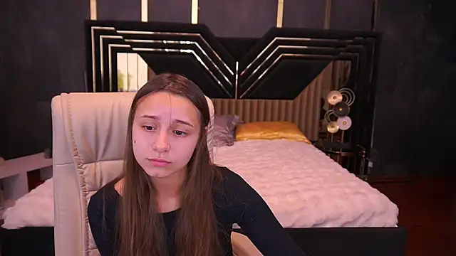 Snapshot of AnnaPearl chatting on November 2025 08:32:01 PM AnnaPearl online show from November 2025 08:32:01 PM