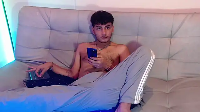 Valentin peach online show from September 2025 09:42:01 PM