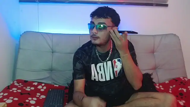 Valentin peach online show from November 2025 06:36:02 AM