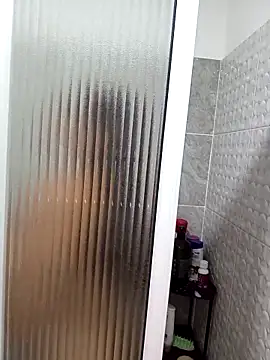 Snapshot of LoanaSantos chatting on October 2025 09:35:02 PM LoanaSantos online show from October 2025 09:35:02 PM