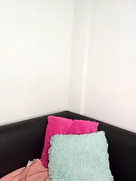 Snapshot of LoanaSantos chatting on October 2025 08:59:02 PM LoanaSantos online show from October 2025 08:59:02 PM