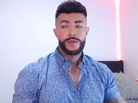 andrea de lucaa online show from October 2025 03:42:02 AM