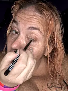 Courdles online show from November 2025 05:52:01 AM