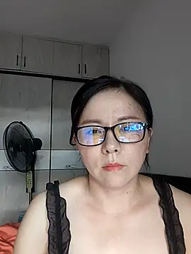 luxi8899 online show from September 2025 06:26:01 AM