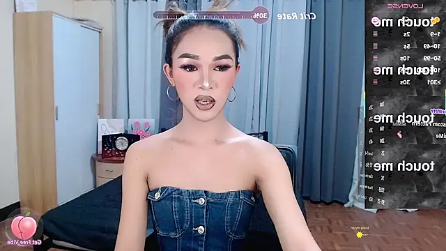 aelinhot online show from October 2025 08:43:01 AM