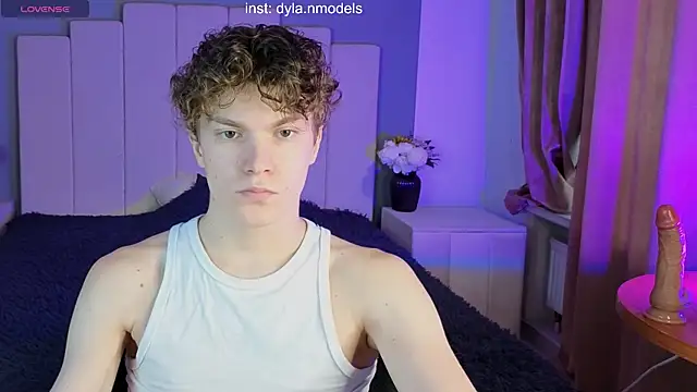 DYLAN  WILSON online show from September 2025 10:16:02 AM
