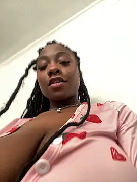 Astergray21 online show from October 2025 04:41:01 PM