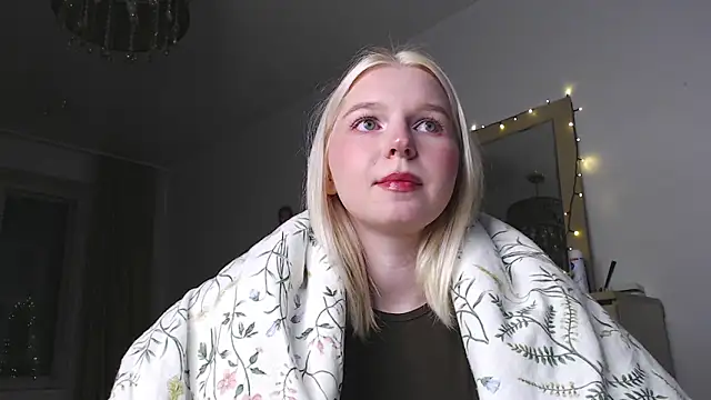 AnnySweetMilk online show from September 2025 08:03:01 PM