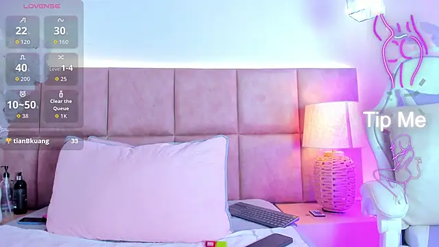 KatheMiler online show from November 2025 02:21:01 AM