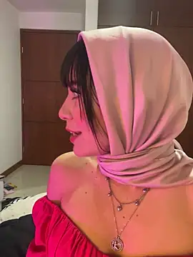 AriaBlush 18 online show from September 2025 12:11:01 AM