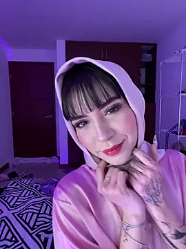 AriaBlush 18 online show from September 2025 11:17:01 PM