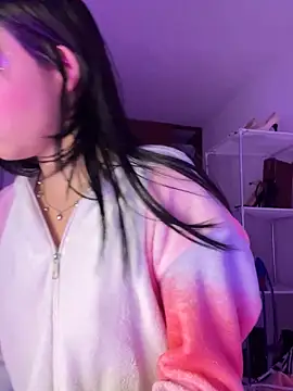 AriaBlush 18 online show from September 2025 10:11:01 PM