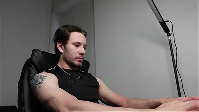 Snapshot of Ethan_Fyre chatting on October 2025 05:30:01 AM Ethan Fyre online show from October 2025 05:30:01 AM