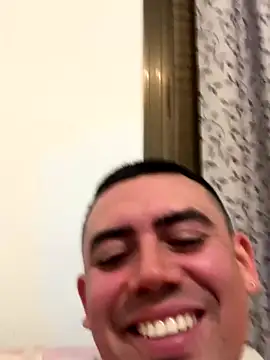 Snapshot of davidxxx099 chatting on November 2025 05:00:02 AM davidxxx099 online show from November 2025 05:00:02 AM