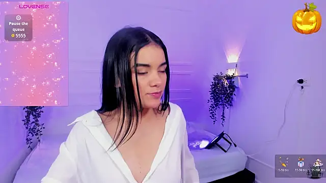 MiaLux5 online show from November 2025 12:05:02 PM