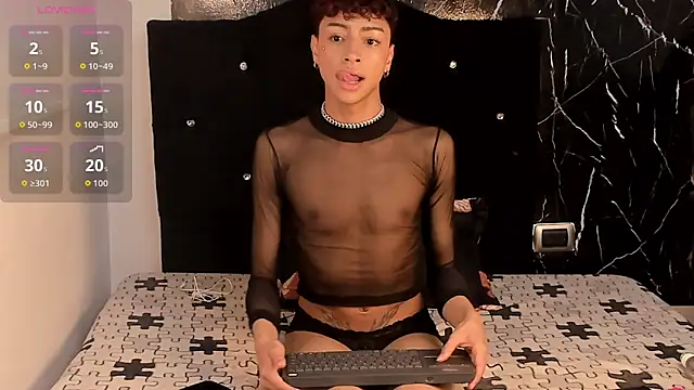 owen sexy25 online show from October 2025 08:05:01 PM