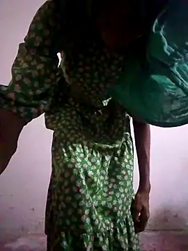 Nilakshicrossy online show from September 2025 05:57:02 PM
