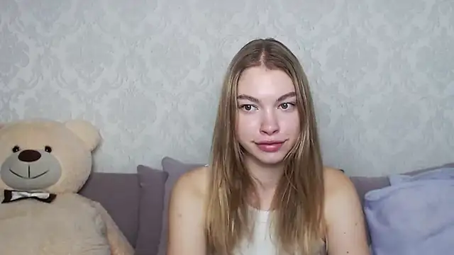 CassieDi online show from September 2025 04:47:01 AM