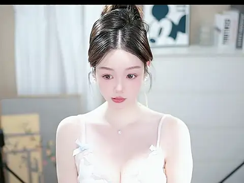 Snapshot of abbyli12 chatting on October 2025 01:23:02 PM abbyli12 online show from October 2025 01:23:02 PM