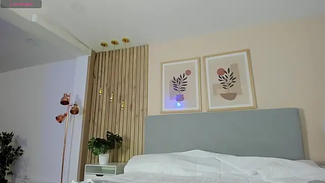 Snapshot of KiimJoi chatting on November 2025 01:28:02 PM KiimJoi online show from November 2025 01:28:02 PM