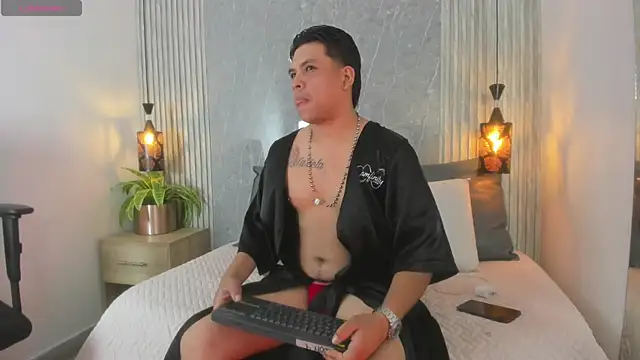 Dominic Taylor  online show from October 2025 03:08:01 AM