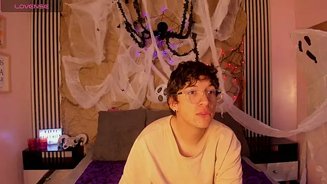 Desire Ecstasy online show from October 2025 01:32:01 PM