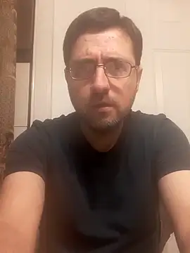 Snapshot of Gearsuit chatting on November 2025 03:06:02 AM Gearsuit online show from November 2025 03:06:02 AM