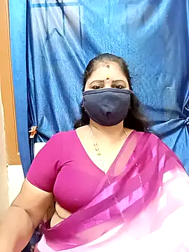 Snapshot of sushma26 chatting on September 2025 04:55:02 AM sushma26 online show from September 2025 04:55:02 AM