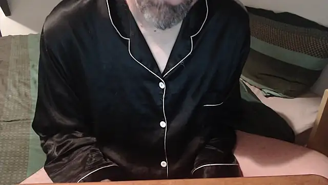 Snapshot of idiotpig66 chatting on March 2025 04:50:02 PM idiotpig66 online show from March 2025 04:50:02 PM