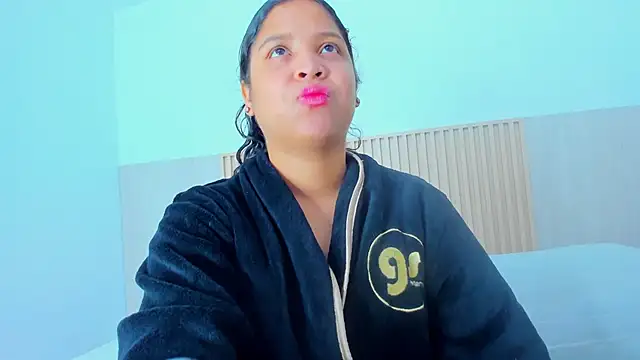 alena brown  online show from October 2025 11:22:02 AM