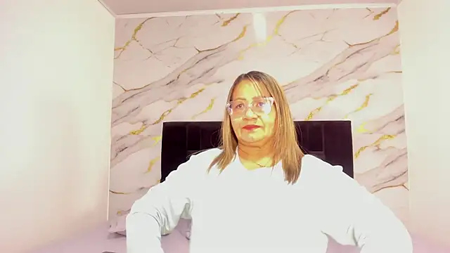 Vickysweeeettt online show from September 2025 07:41:02 PM