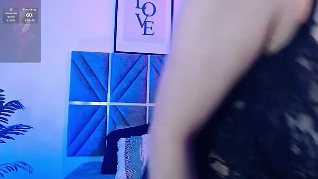 Snapshot of AlombraMorris chatting on November 2025 12:05:02 PM AlombraMorris online show from November 2025 12:05:02 PM