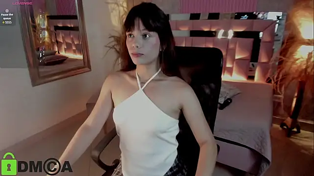 emma rossi7 online show from November 2025 02:48:02 PM