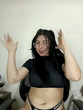 SiennaValera online show from October 2025 07:14:01 PM