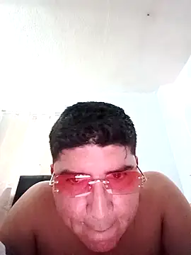 Lentes-Rosa online show from September 2025 04:30:01 PM