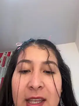 Snapshot of evelyn_1702 chatting on October 2025 08:31:02 PM evelyn 1702 online show from October 2025 08:31:02 PM