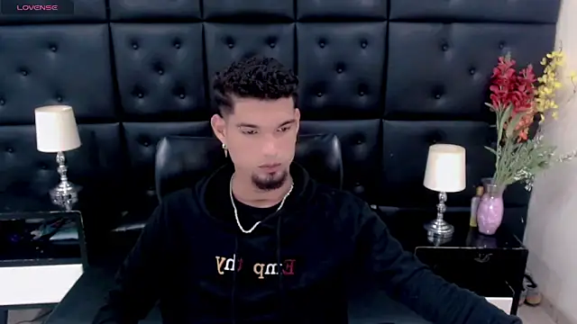 StivBigCock online show from September 2025 02:11:02 AM